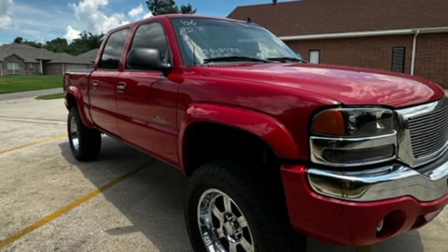 2006 GMC Sierra 2nd Gen - Image 17 of 29