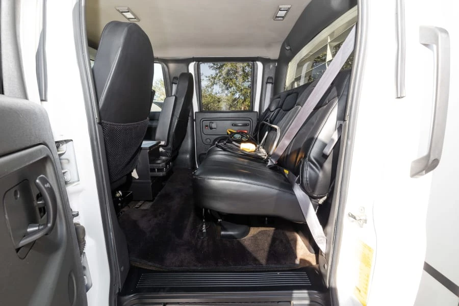 2006 GMC TopKick - Image 18 of 25
