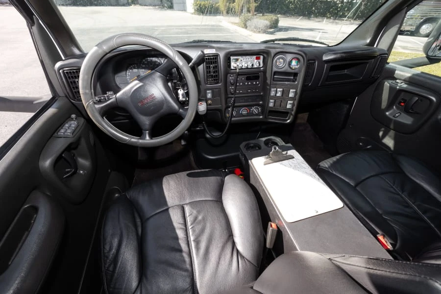 2006 GMC TopKick - Image 17 of 25