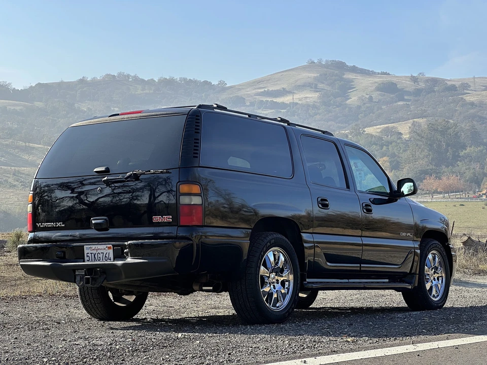 2006 GMC Yukon 2nd Gen - Image 16 of 31