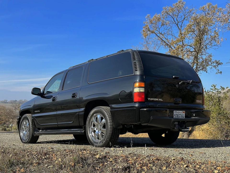 2006 GMC Yukon 2nd Gen - Image 10 of 31