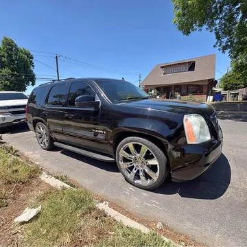 2006 GMC Yukon SL Sport Utility 4D