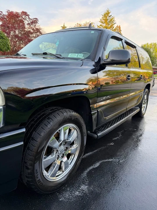 2006 GMC Yukon 2nd Gen - Image 2 of 18