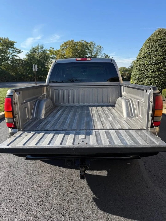2006 GMC Sierra 1st Gen - Image 12 of 18