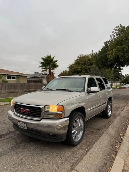 2006 GMC Yukon 2nd Gen - Image 2 of 7
