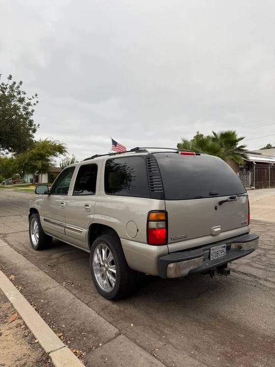 2006 GMC Yukon 2nd Gen - Image 4 of 7