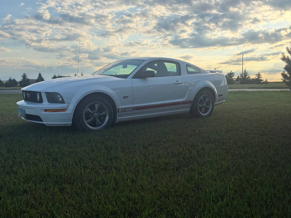 2006 Ford S197 Mustang GT - Image 4 of 5