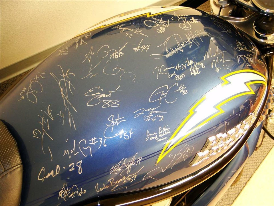 2006 Harley-Davidson V-Rod - Image 3 of 4