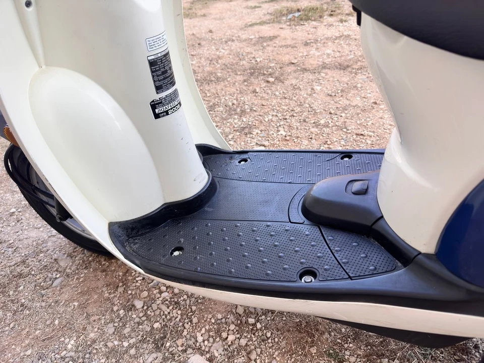 2006 Honda Mopeds - Image 8 of 12