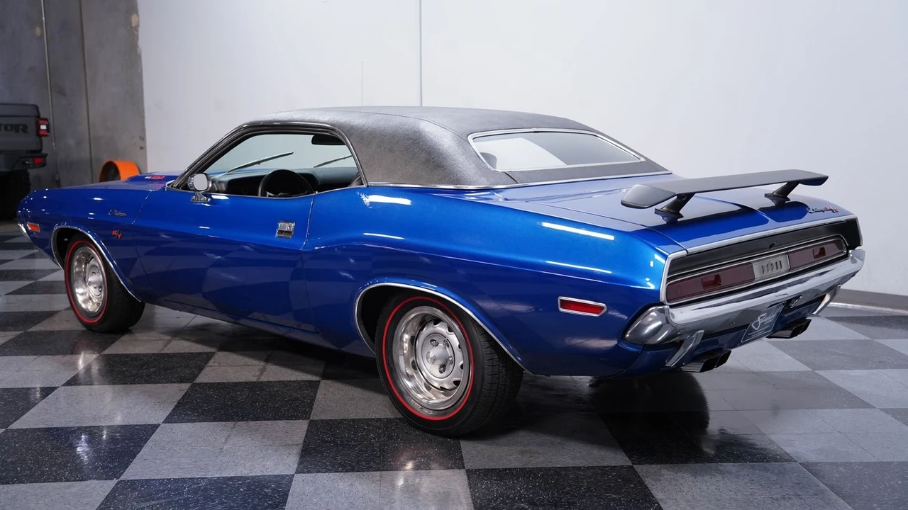 2006 Dodge Challenger - Image 7 of 12