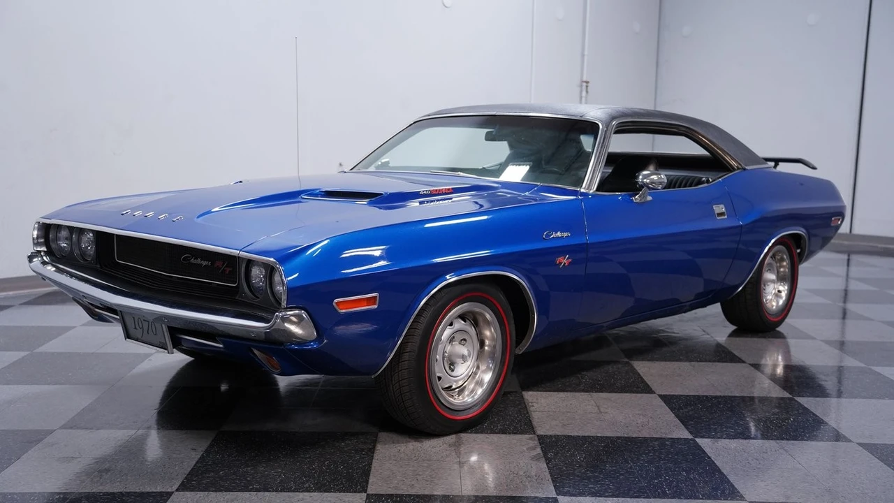 2006 Dodge Challenger - Image 5 of 12