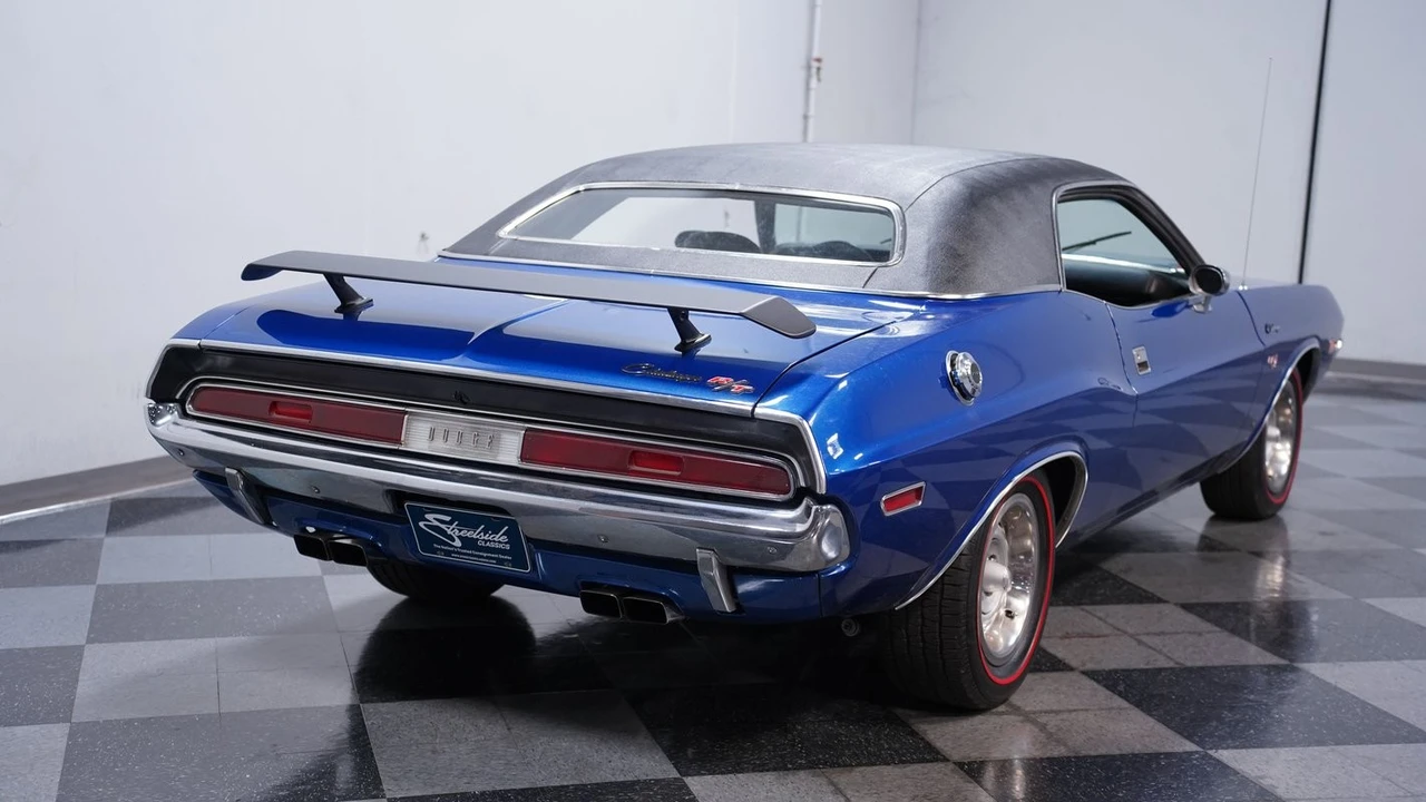 2006 Dodge Challenger - Image 10 of 12