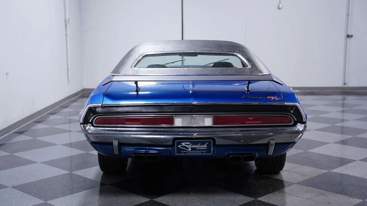 2006 Dodge Challenger - Image 9 of 12