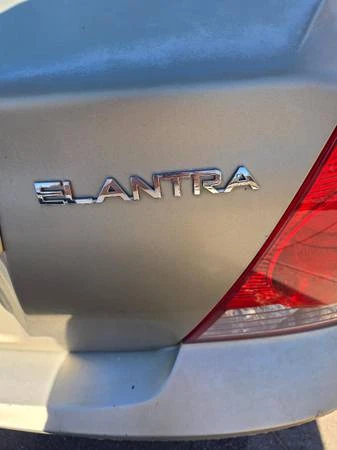2006 Hyundai Elantra - Image 12 of 12