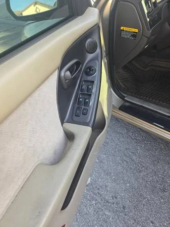 2006 Hyundai Elantra - Image 5 of 12
