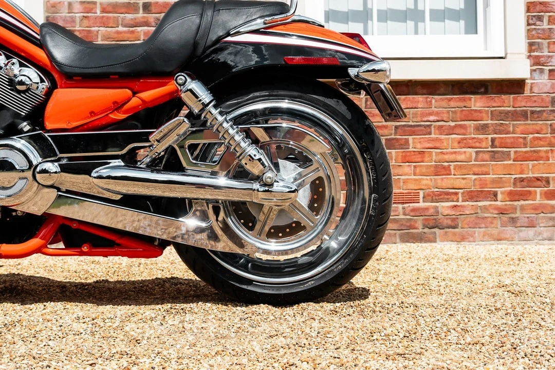 2006 Harley-Davidson V-Rod - Image 14 of 30
