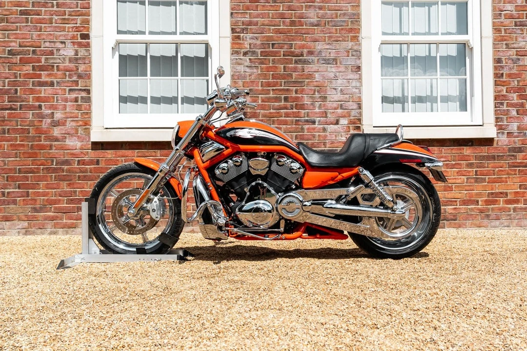 2006 Harley-Davidson V-Rod - Image 6 of 30
