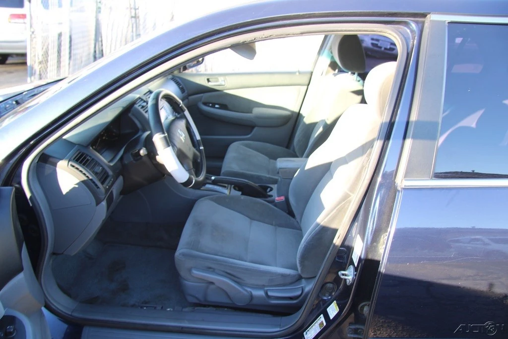 2006 Honda Accord 7th Gen - Image 16 of 21