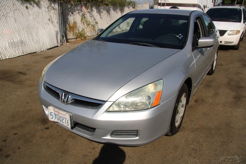 2006 Honda Accord 7th Gen - Image 2 of 21