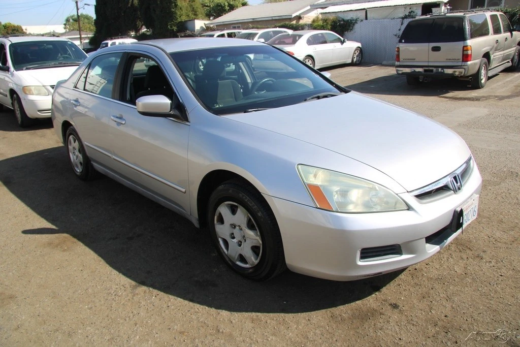 2006 Honda Accord 7th Gen - Image 10 of 21