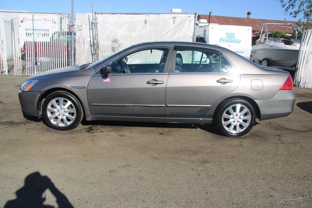 2006 Honda Accord 7th Gen - Image 3 of 21