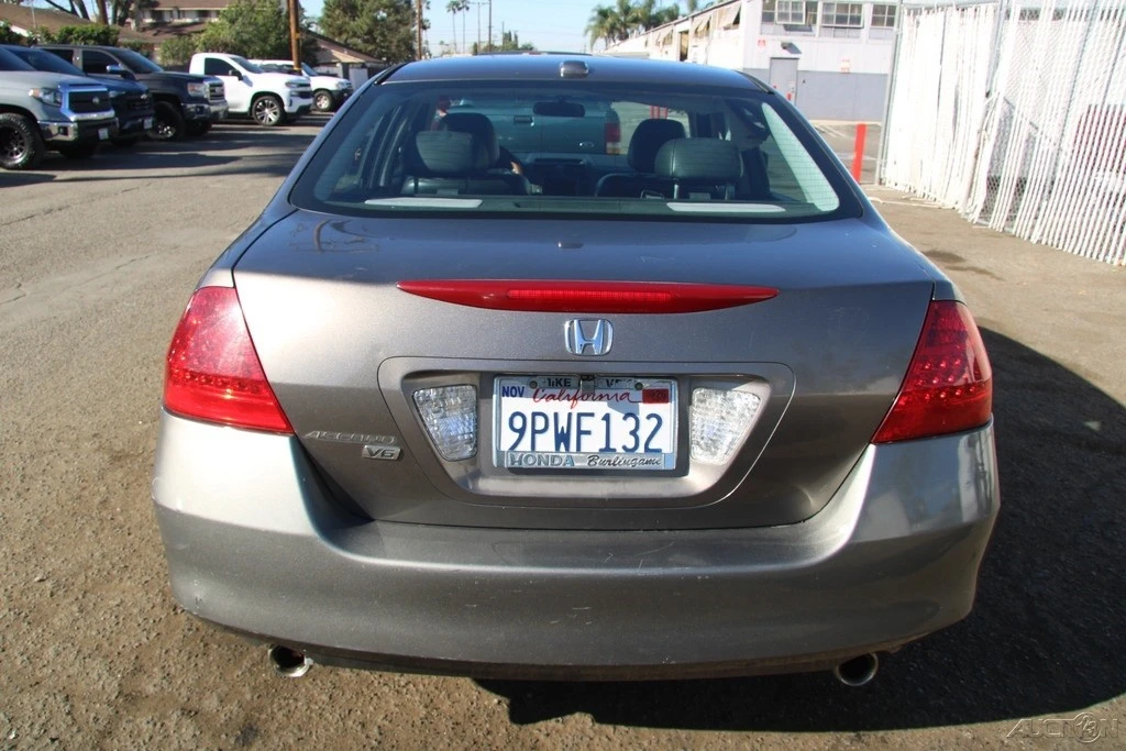 2006 Honda Accord 7th Gen - Image 5 of 21