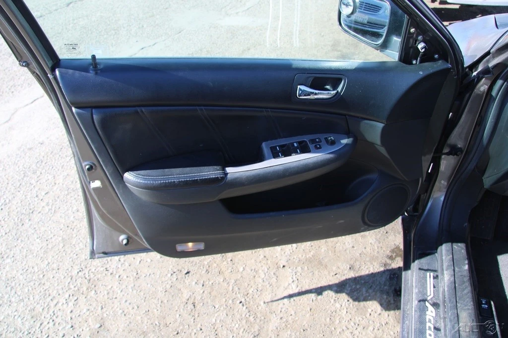 2006 Honda Accord 7th Gen - Image 13 of 21