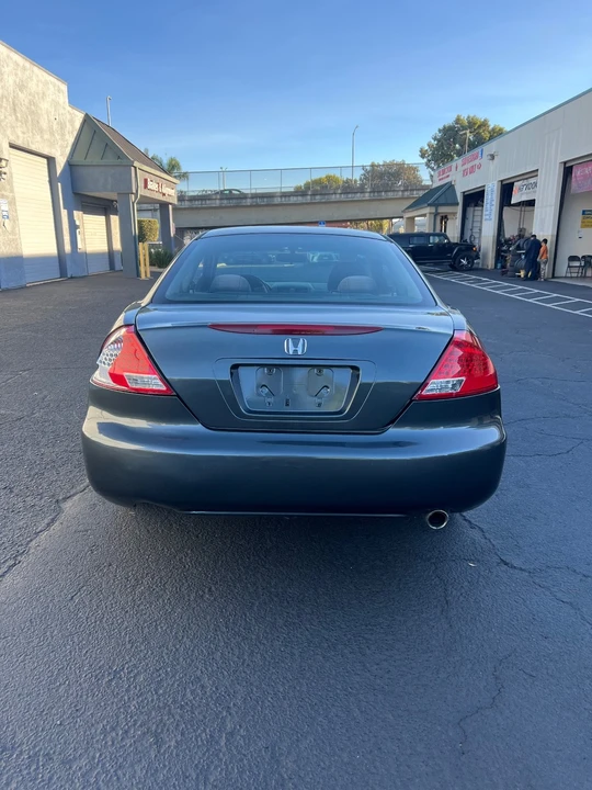 2006 Honda Accord 7th Gen - Image 4 of 9