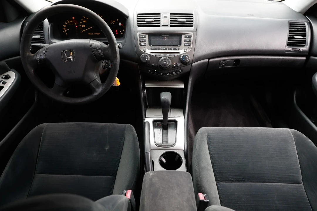 2006 Honda Accord 7th Gen - Image 2 of 12