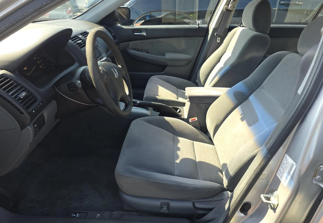 2006 Honda Accord 7th Gen - Image 9 of 19