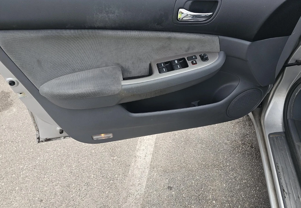 2006 Honda Accord 7th Gen - Image 16 of 19