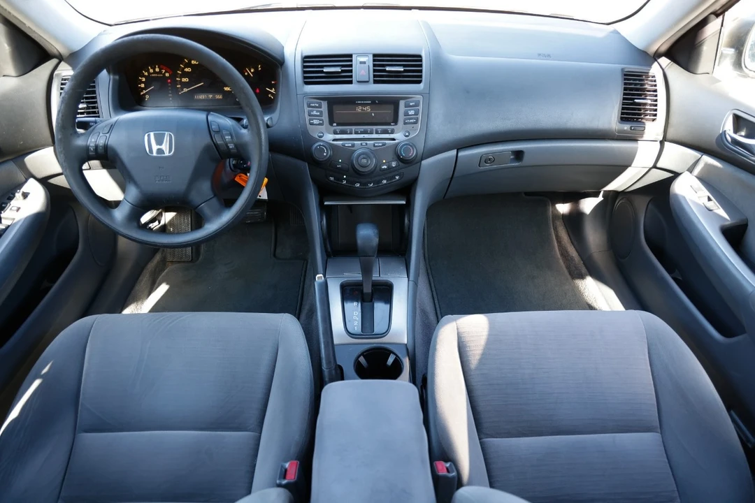 2006 Honda Accord 7th Gen - Image 2 of 12