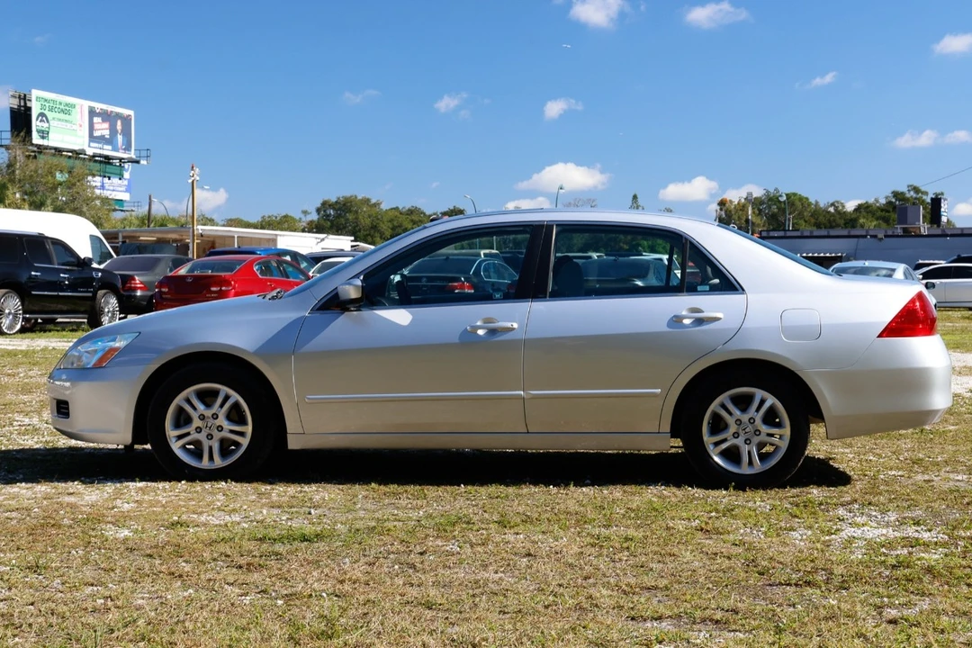 2006 Honda Accord 7th Gen - Image 3 of 12