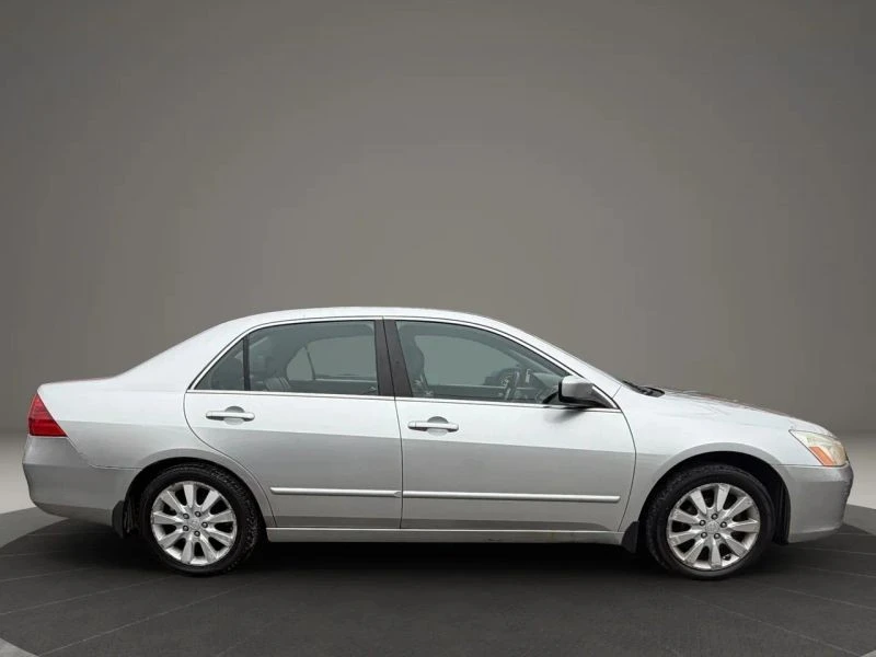 2006 Honda Accord 7th Gen - Image 4 of 12