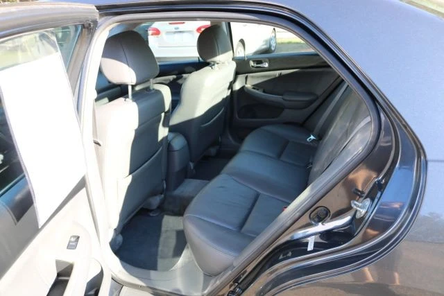 2006 Honda Accord 7th Gen - Image 10 of 17