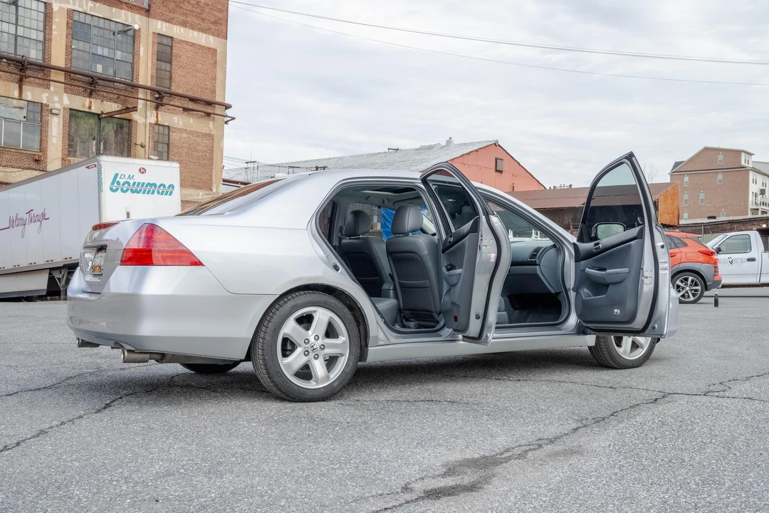2006 Honda Accord 7th Gen - Image 13 of 31