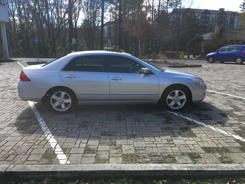 2006 Honda Accord 7th Gen - Image 9 of 31