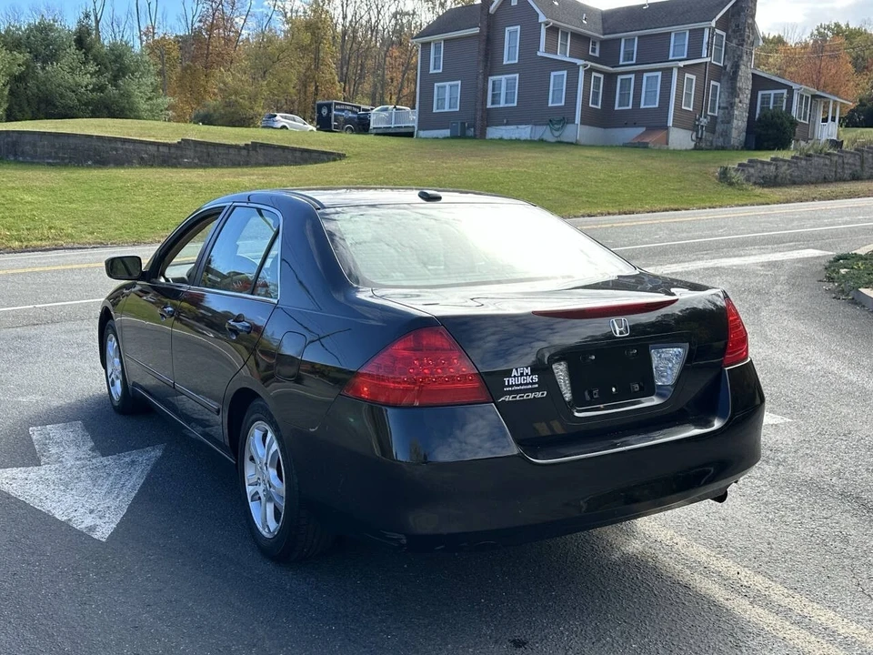 2006 Honda Accord 7th Gen - Image 5 of 12