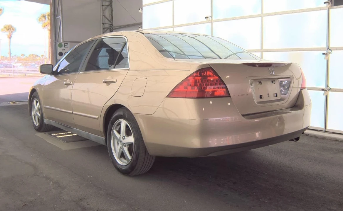 2006 Honda Accord 7th Gen - Image 4 of 11