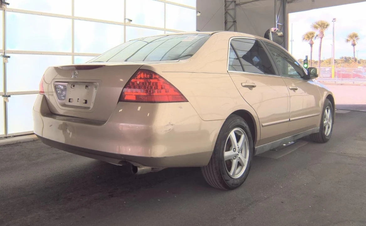 2006 Honda Accord 7th Gen - Image 2 of 11