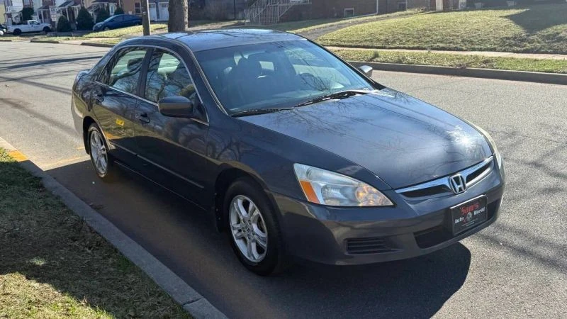2006 Honda Accord 7th Gen - Image 3 of 9