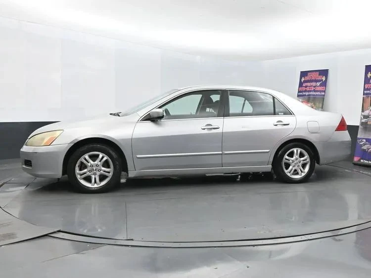 2006 Honda Accord 7th Gen - Image 5 of 12
