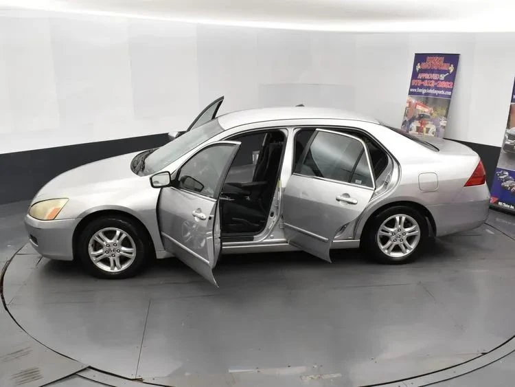 2006 Honda Accord 7th Gen - Image 7 of 12