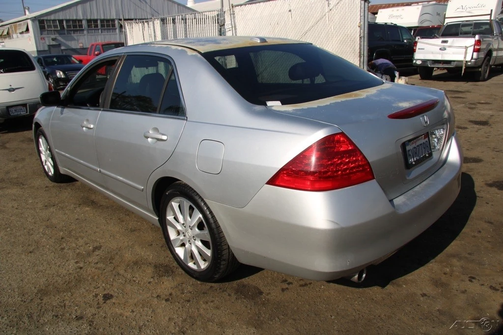 2006 Honda Accord 7th Gen - Image 5 of 21
