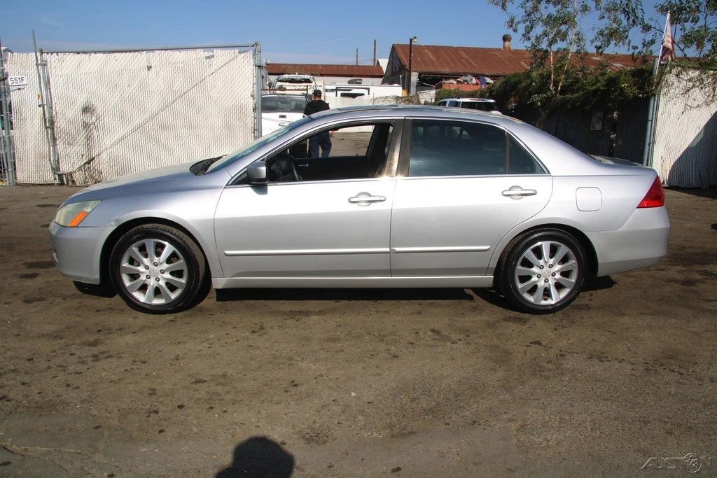 2006 Honda Accord 7th Gen - Image 4 of 21
