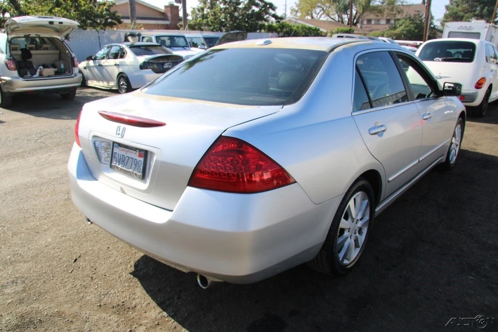 2006 Honda Accord 7th Gen - Image 7 of 21
