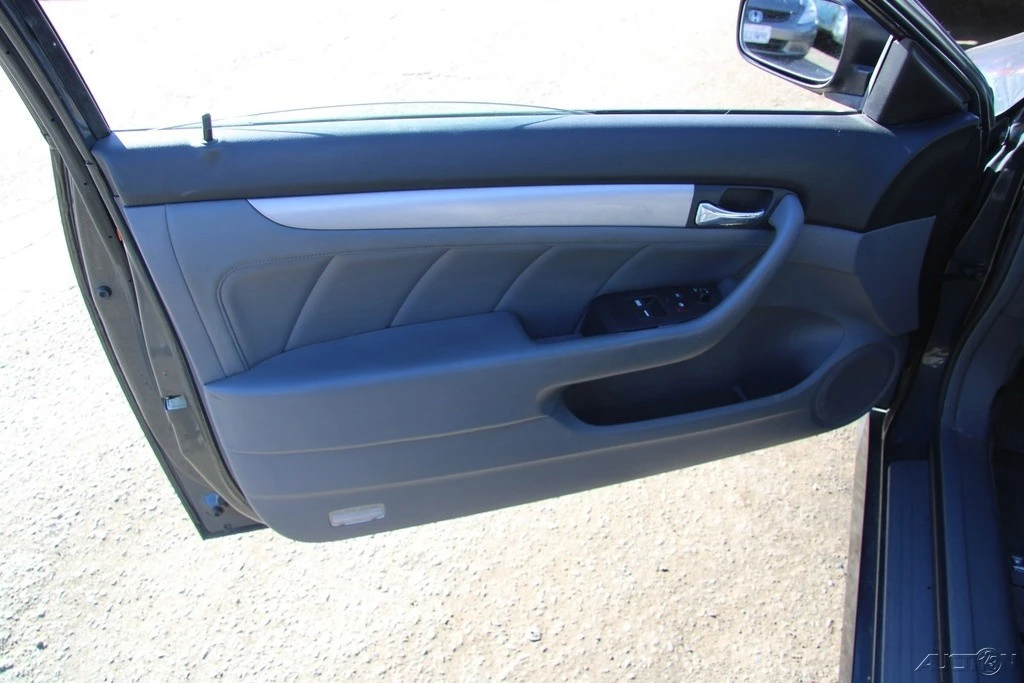 2006 Honda Accord 7th Gen - Image 11 of 21
