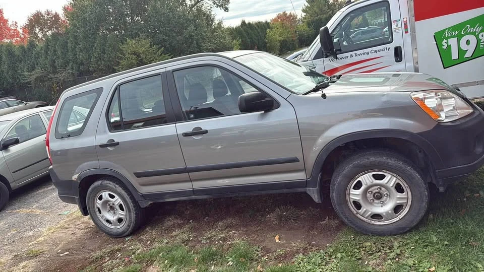 2006 Honda CR-V 2nd Gen - Image 3 of 5