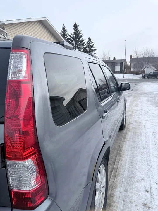 2006 Honda CR-V 2nd Gen - Image 3 of 5