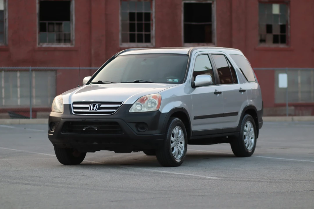 2006 Honda CR-V 2nd Gen - Image 4 of 31